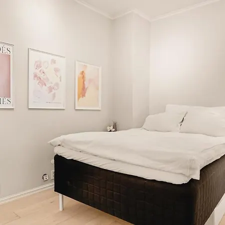 Lägenhet Dinbnb I Of Both Worlds I 80sqm With 2 Baths And Bathtub