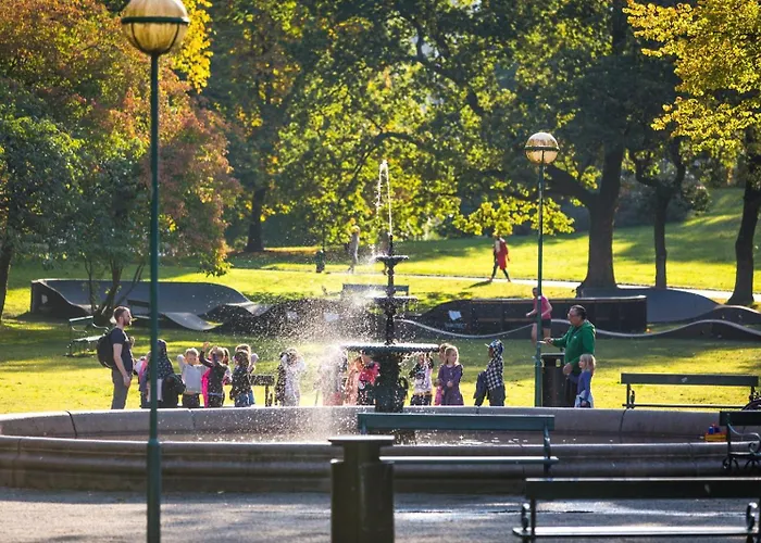 Dinbnb I Of Both Worlds I 80sqm With 2 Baths And Bathtub Lägenhet *