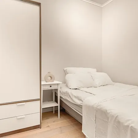 Dinbnb I Of Both Worlds I 80sqm With 2 Baths And Bathtub * 卑爾根