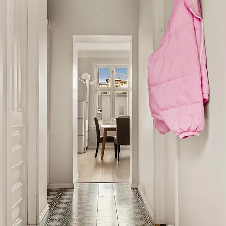 Dinbnb I Of Both Worlds I 80sqm With 2 Baths And Bathtub 卑爾根