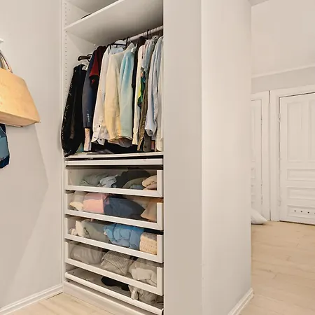 公寓 Dinbnb I Of Both Worlds I 80sqm With 2 Baths And Bathtub